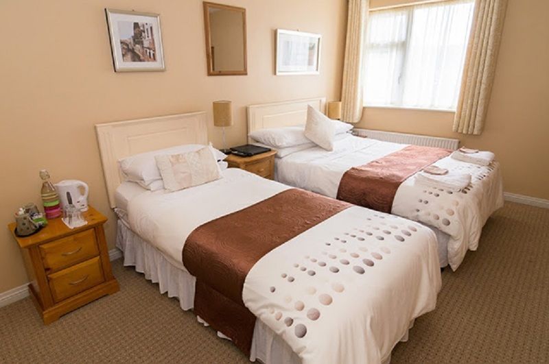 O Neills Bed And Breakfast Дінгл Екстер'єр фото